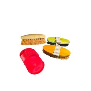 Horse‎ Grooming Brush Lot 4pc Wood Bristle Sarvis Curry Comb Made in Finland